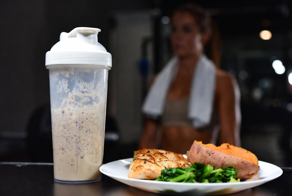 Post-workout protein shake and balanced recovery meal